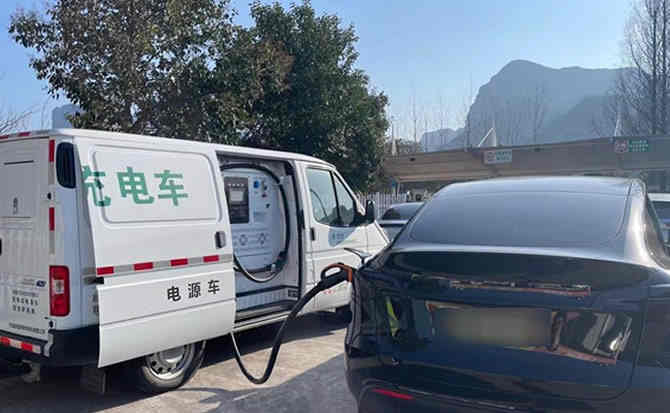 百色汽车搭电