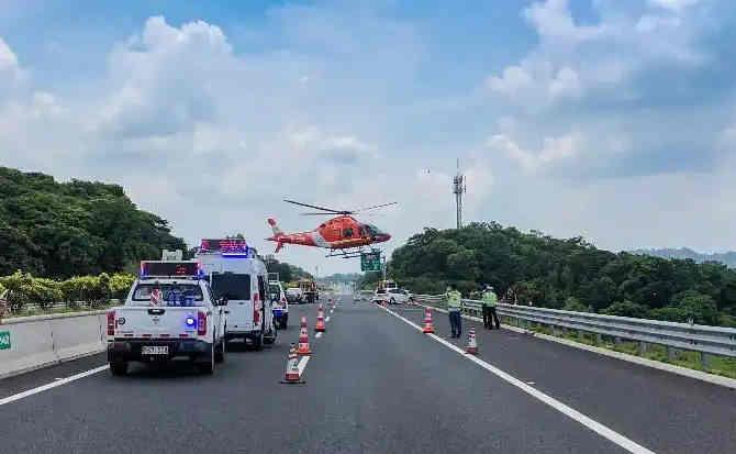 百色高速公路汽车救援案例