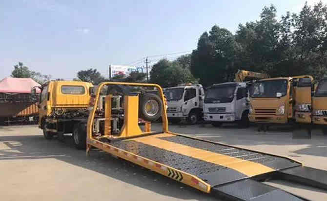 百色汽车中途维修案例